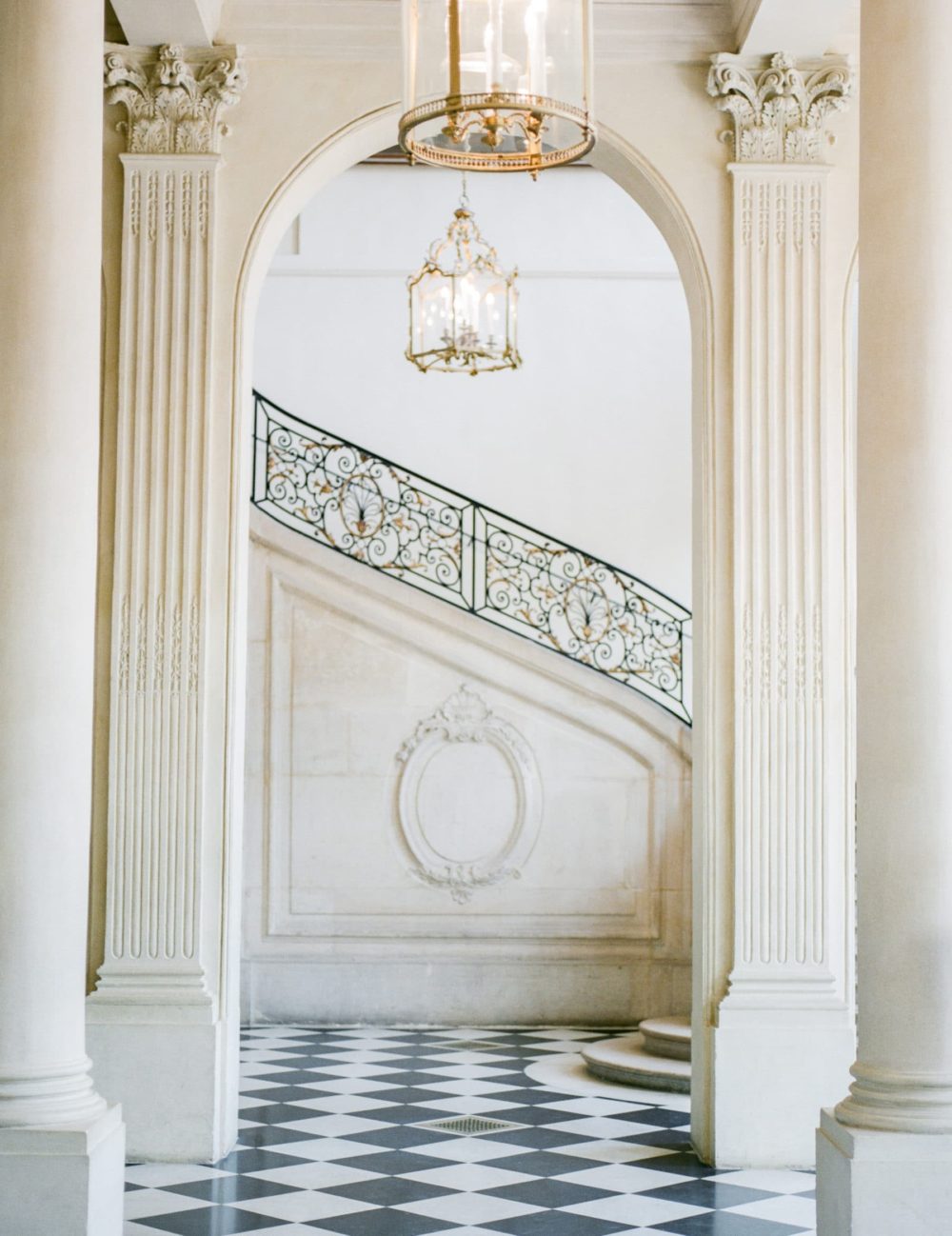 Les Grands Moments - Weding Planner based in Paris for luxury weddings across France and beyond.