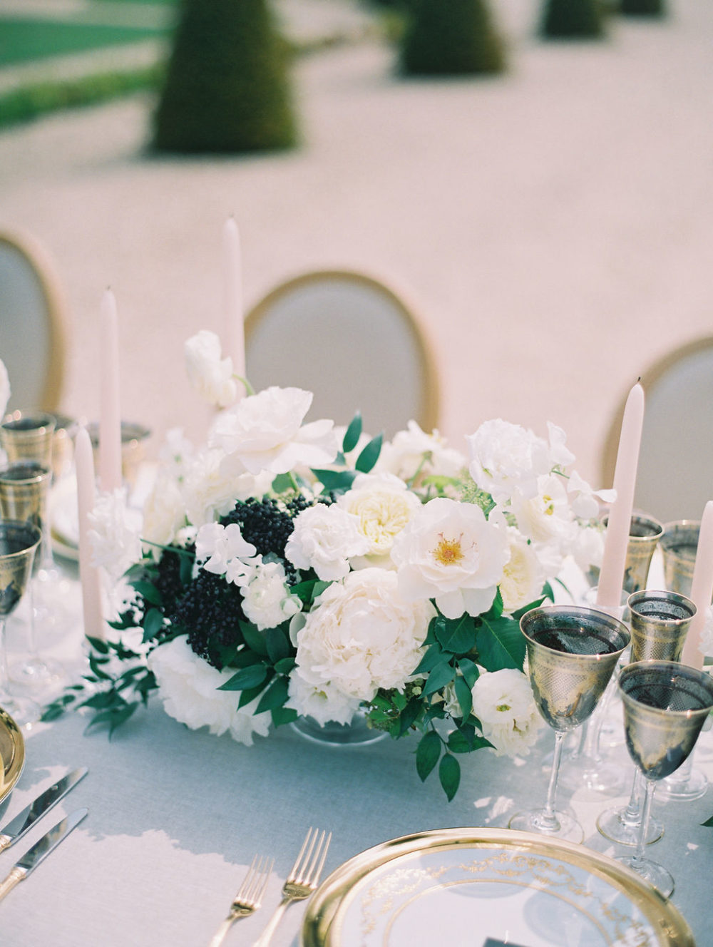 Les Grands Moments Wedding Planner South of France | Wedding Table Decoration